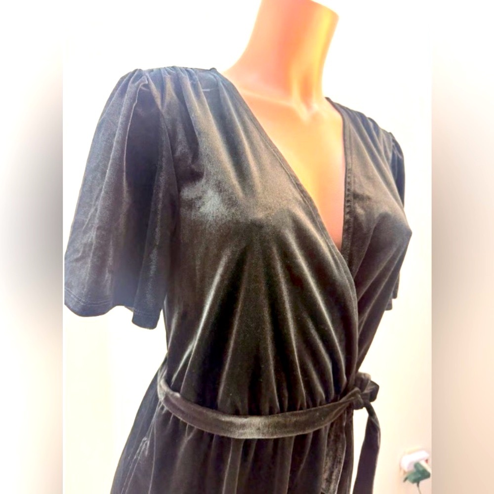 Nwt Draper James Stylish Black Velvet Dress - Picture 3 of 6